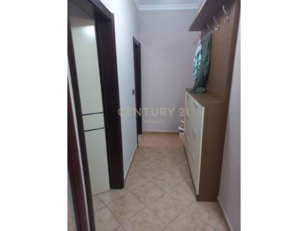 JEPET APARTAMENT 1+1 ME QIRA, PALLATI ME SHIGJETA,  360 Euro