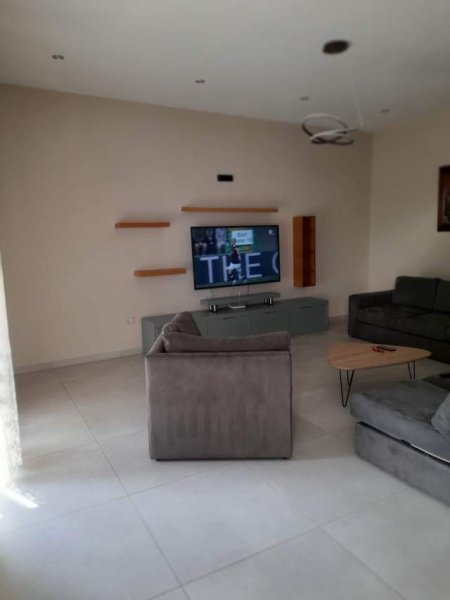 Tirane, jepet me qera apartament 2+1+BLK Kati 2, 110 m² 600 Euro (danjel ndreka)