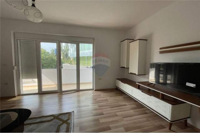 Tirane, jepet me qera apartament 2+1+BLK Kati 4, 97 m² 650 Euro (liceu artistik)