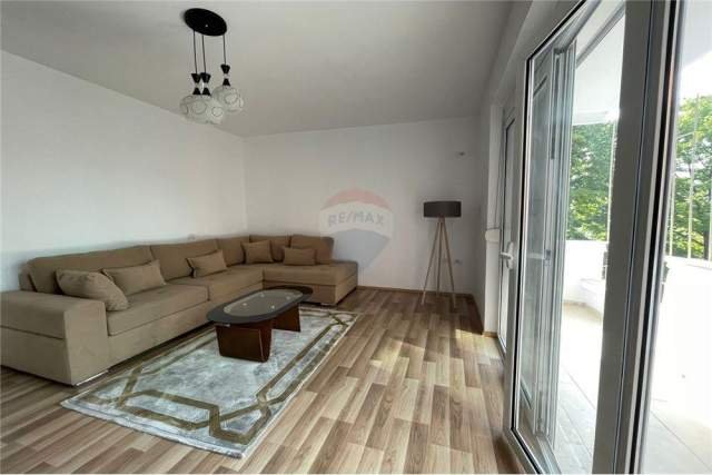 Tirane, jepet me qera apartament 2+1+BLK Kati 4, 97 m² 650 Euro (liceu artistik)