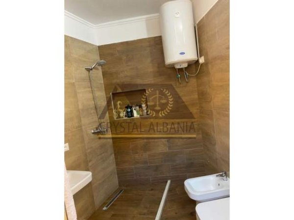Tirane, jepet me qera apartament 1+1+BLK Kati 2, 70 m² 400 Euro (kopshti botanik)