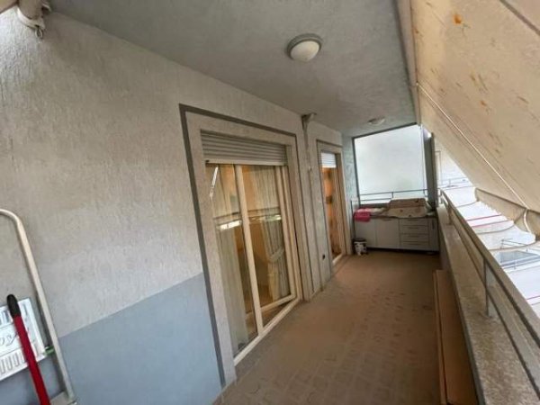 Tirane, jepet me qera apartament 3+1+BLK Kati 2, 180 m² 500 Euro (muhamet deliu)