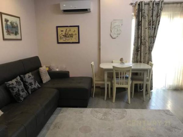 Tirane, jepet me qera apartament 1+1 Kati 4, 75 m² 430 Euro (Kopshti Zoologjik Tirana, Albania)