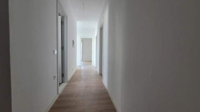 Tirane, shitet Penthouse 2+1+A+BLK Kati 7, 213 m² 147.000 Euro (rruga e dibres)