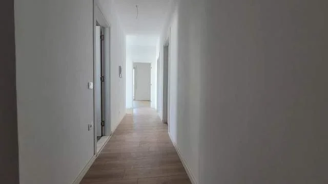 Tirane, shitet Penthouse 2+1+A+BLK Kati 7, 213 m² 147.000 Euro (rruga e dibres)