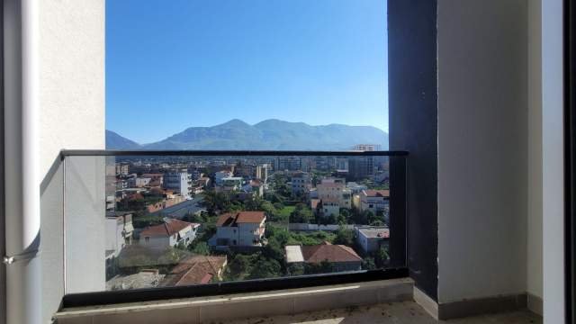 Tirane, shitet Penthouse 2+1+A+BLK Kati 7, 213 m² 147.000 Euro (rruga e dibres)