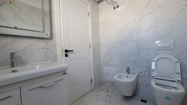 Tirane, shitet Penthouse 2+1+A+BLK Kati 7, 213 m² 147.000 Euro (rruga e dibres)