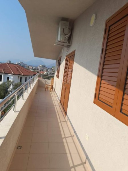 Tirane, jepet me qera apartament 2+1+BLK Kati 3, 100 m² 500 Euro (3 vellezerit kondi)