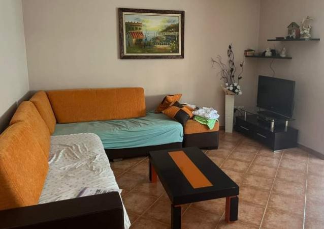 Tirane, jepet me qera apartament 1+1 Kati 3, 71 m² 330 Euro (kristal center)