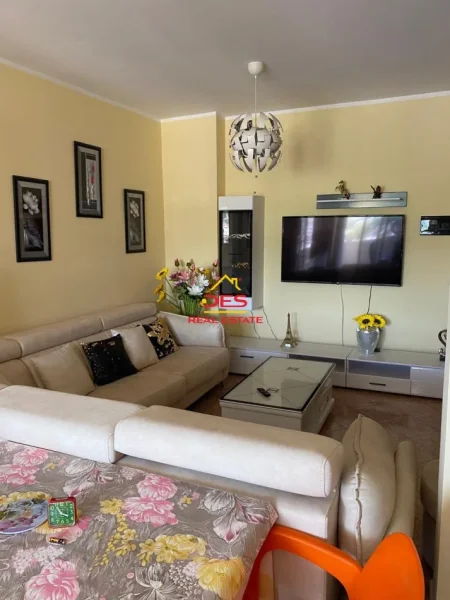 Vlore, shitet apartament 2+1 Kati 6, 107 m² 150.000 € (Rruga Adriatiku)