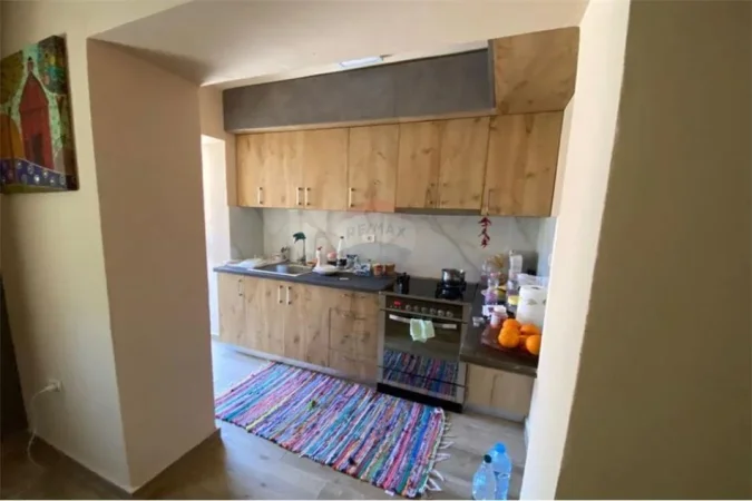 Tirane, jepet me qera garsonier Kati 2, 47 m² 450 € (Myslym Shyri - Drejtoria e Policisë)