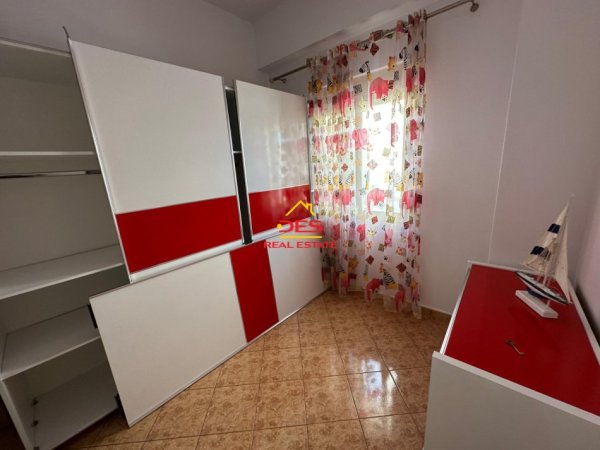 Vlore, shitet apartament 2+1 Kati 2, 71 m² 90.000 € (Rruga Gjergj Kastrioti)