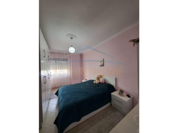 Tirane, shitet apartament 1+1+Post Parkimi ,Kati 5, 55 m² 73.000 € (Fresk)