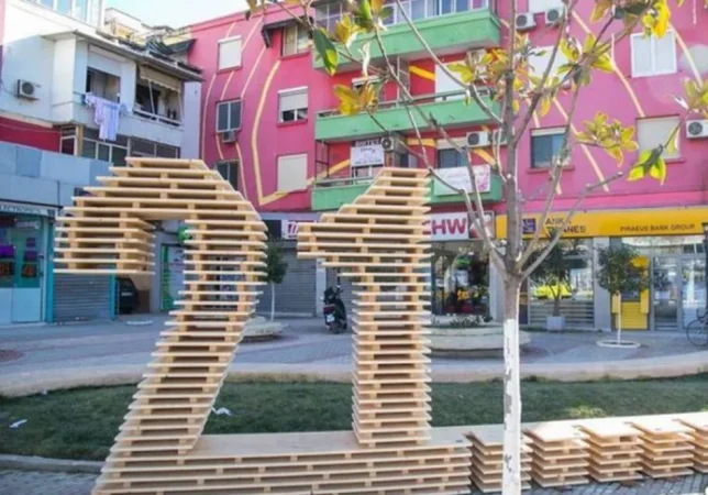 Tirane, shitet ambjent biznesi Kati 0, 30 m² 35.000 € (21 Dhjetori)