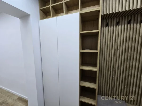 Tirane, jepet me qera apartament 1+1 Kati 1, 50 m² 700 € (21 Dhjetori)