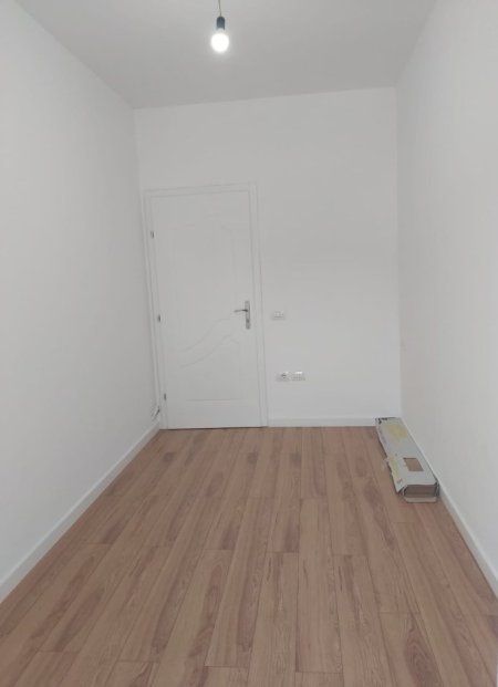 Tirane, shitet apartament 2+1 Kati 6, 116 m² 113.300 € (Fresku)