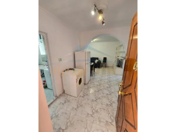Tirane, shitet apartament 1+1 Kati 4, 55 m² 88.000 € (HOXHA TAHSIN)