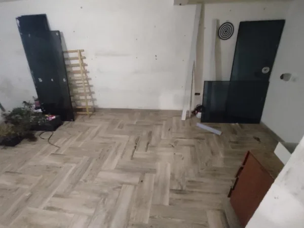 Tirane, jepet me qera dyqan Kati -1, 40 m² 500 € (rruga e durresit)