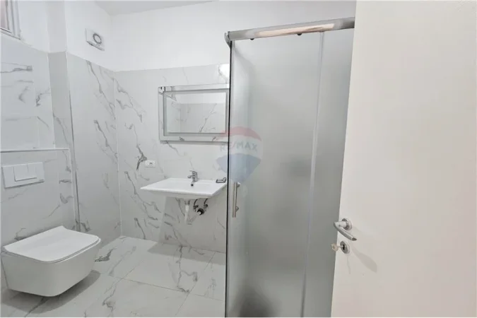 Tirane, jepet me qera apartament 2+1 Kati 4, 100 m² 600 € (Don Bosko)