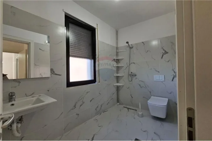 Tirane, jepet me qera apartament 2+1 Kati 4, 100 m² 600 € (Don Bosko)