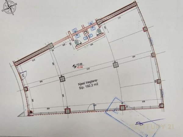 Tirane, jepet me qera ambjent biznesi Kati 0, 192 m² 5.000 € (LAKE VIEW RESIDENCE)
