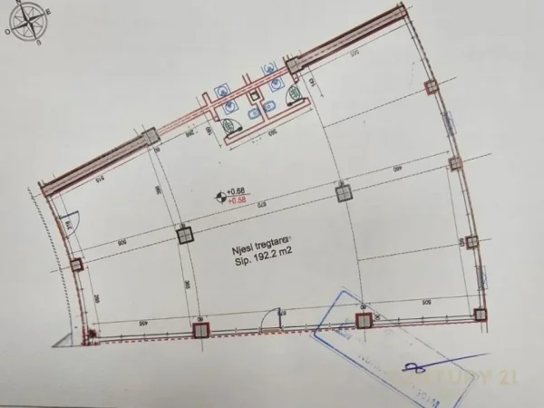 Tirane, jepet me qera ambjent biznesi Kati 0, 192 m² 5.000 € (LAKE VIEW RESIDENCE)