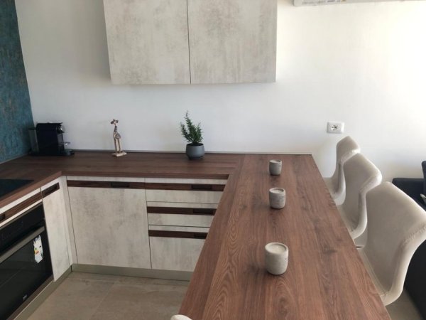 Vlore, shitet apartament 2+1 Kati 4, 140 m² 395.000 € (Vlore)