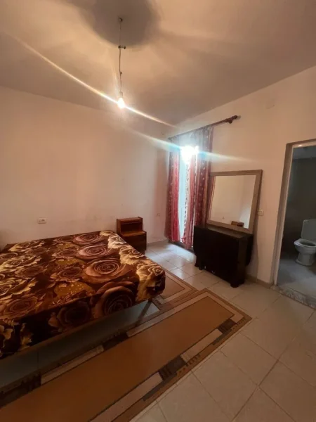 Tirane, jepet me qera apartament 1+1 Kati 1, 70 m² 250 € (Siri Kodra)