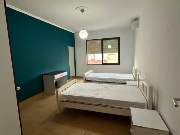 Tirane, jepet me qera apartament 2+1+Ballkon Kati 6, 99 m² 500 € (Astir)