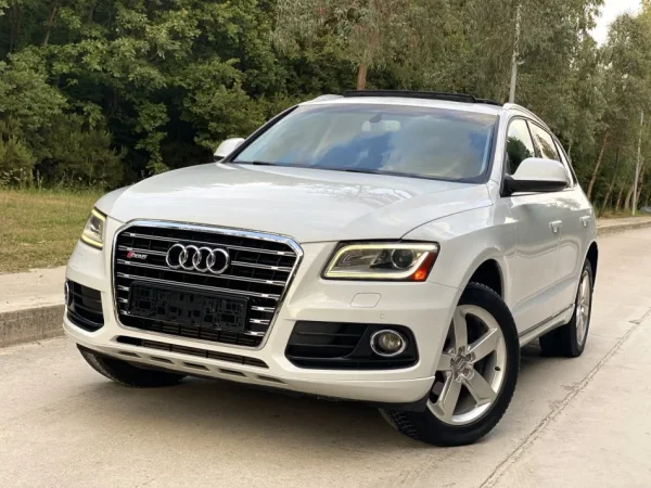Tirane, shes Audi q5 Benzin, e bardhë automatik Klima