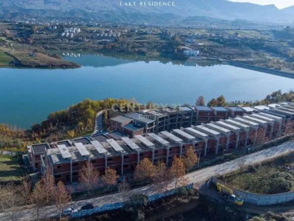 Tirane, shes Vile , 217 m² 453.783 € (Liqeni i Farkes, Farkë)