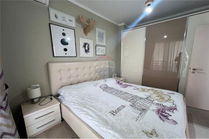 Tirane, jepet me qera apartament 2+1 Kati 3, 110 m² 900 € (Liqeni i Thate)
