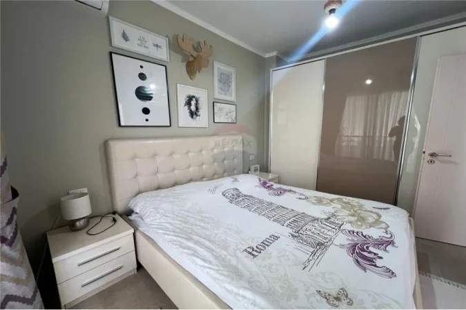 Tirane, jepet me qera apartament 2+1 Kati 3, 110 m² 900 € (Liqeni i Thate)