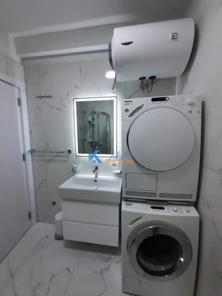 Tirane, jap me qera apartament Kati 6, 45 m² 450 € (Don Bosko)