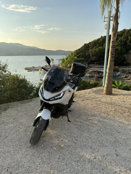 Tirane, shitet Tourer Honda Nt 1100, viti 2023, 7,000 Km, e bardhë, 18.001 €, Blere me zero Km tek Honda