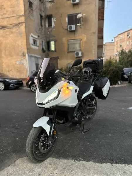 Tirane, shitet Tourer Honda Nt 1100, viti 2023, 7,000 Km, e bardhë, 18.001 €, Blere me zero Km tek Honda