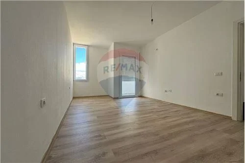 Tirane, jepet me qera apartament 2+1 , 82 m² 390 € (Benjamin Kruta - Laprakë, Shqipëri)