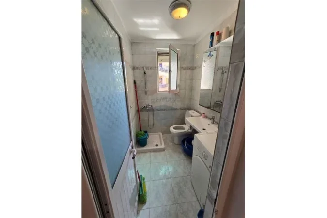 Tirane, shitet apartament 1+1 Kati 3, 50 m² 88.000 € (Arkitekt Sinani - Hoxha Tasim - Xhamlliku, Shqipëri)