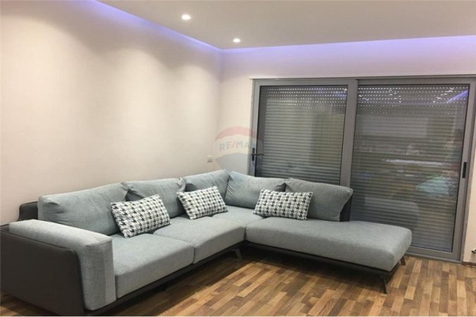 Tirane, jepet me qera apartament 2+1 Kati 5, 114 m² 600 € (&quot; Aleksandri i Madh &quot; ASTIR)