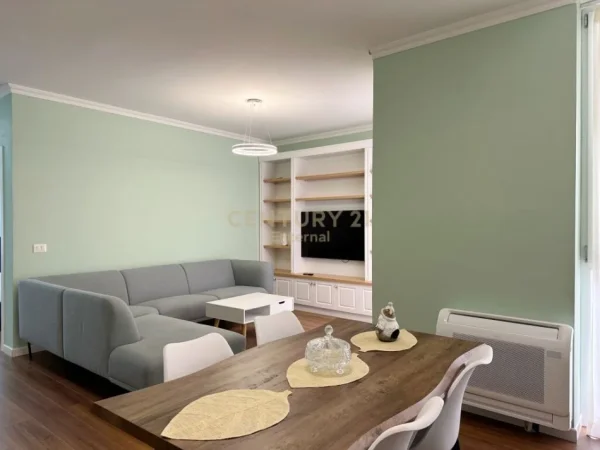 Tirane, jepet me qera apartament 2+1 Kati 1, 100 m² 700 € 
