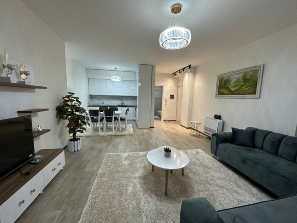 Tirane, jepet me qera apartament 2+1+Ballkon Kati 2, 110 m² 750 € (Kompleksi FZ)