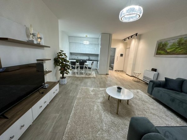 Tirane, jepet me qera apartament 2+1+Ballkon Kati 2, 110 m² 750 € (Kompleksi FZ)