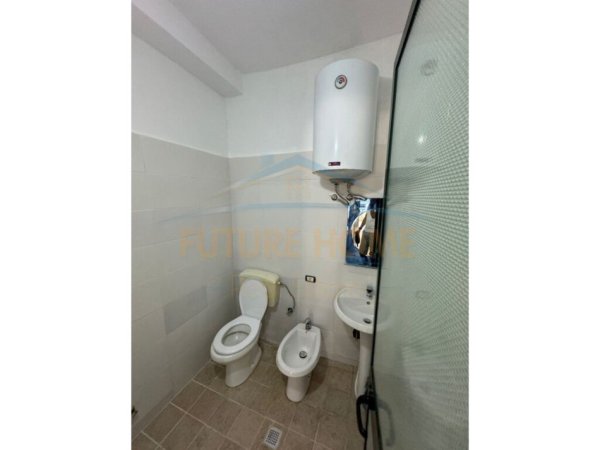 Durres Plazh, jepet me qera apartament 1+1 Kati 0, 280 € (Pavarsia)