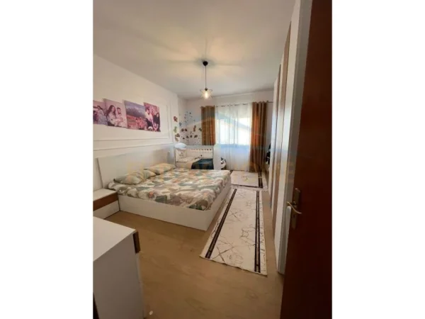 Durres Plazh, shitet apartament 1+1+Aneks+Ballkon , 77 m² 85.000 € (Pavarsia)