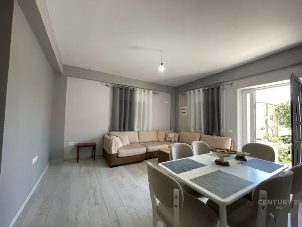 Tirane, jepet me qera apartament 2+1 Kati 2, 100 m² 500 € 