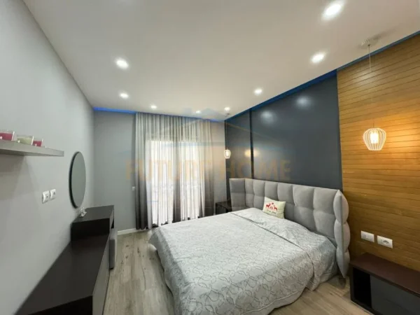 Tirane, shitet apartament 3+1 Kati 7, 146 m² 247.000 € (UNAZA E RE)