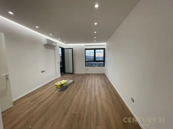 Tirane, jepet me qera apartament 1+1 Kati 4, 74 m² 450 € 