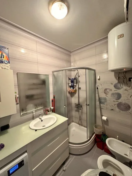 Tirane, shitet apartament 3+1+Aneks+Ballkon Kati 7, 156 m² 400.000 € (KOMUNA E PARISIT)