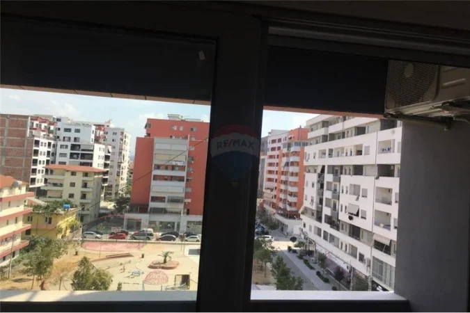 Tirane, jepet me qera apartament 2+1 , 114 m² 600 € (Rruga " Aleksandri i Madh " - Astir)