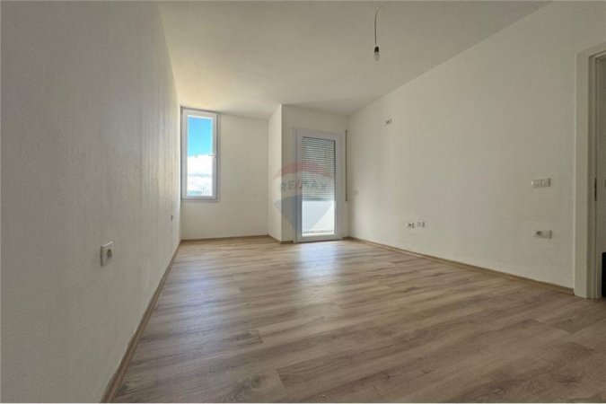 Tirane, jepet me qera apartament 2+1 Kati 2, 82 m² 390 € (Benjamin Kruta - Laprakë)
